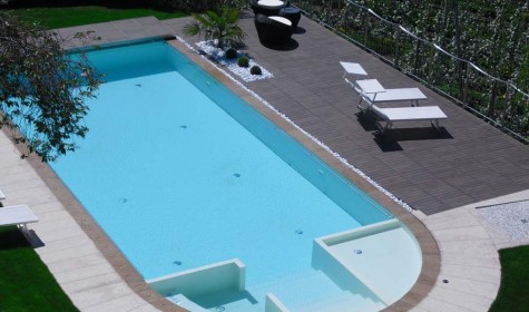 Schwimmbad--Residence-Geringerhof-Schenna-aus-Granit-Madura-Gold